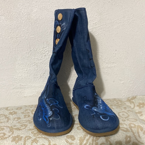 UGG Jasmine boots denim/leather sz7+J keyring💛🔑3” - Picture 9 of 17